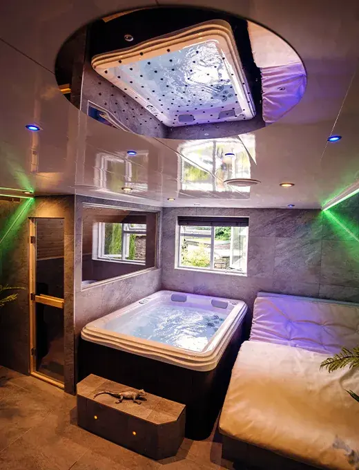 Artesian Spas 532L Deluxe Hot Tub official product view 1