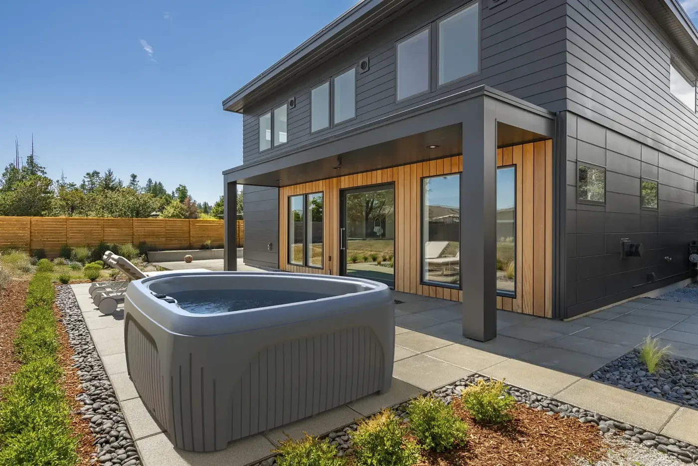 DreamMaker Spas Core 1800C Plug-and-Play Hot Tub official product view 4