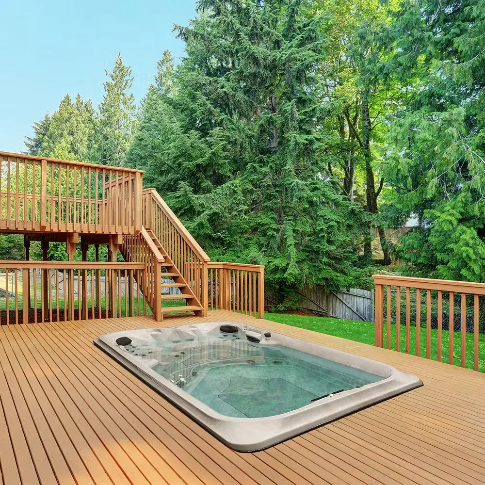 Jacuzzi® J-16 PowerActive™ Swim Spa official product view 6